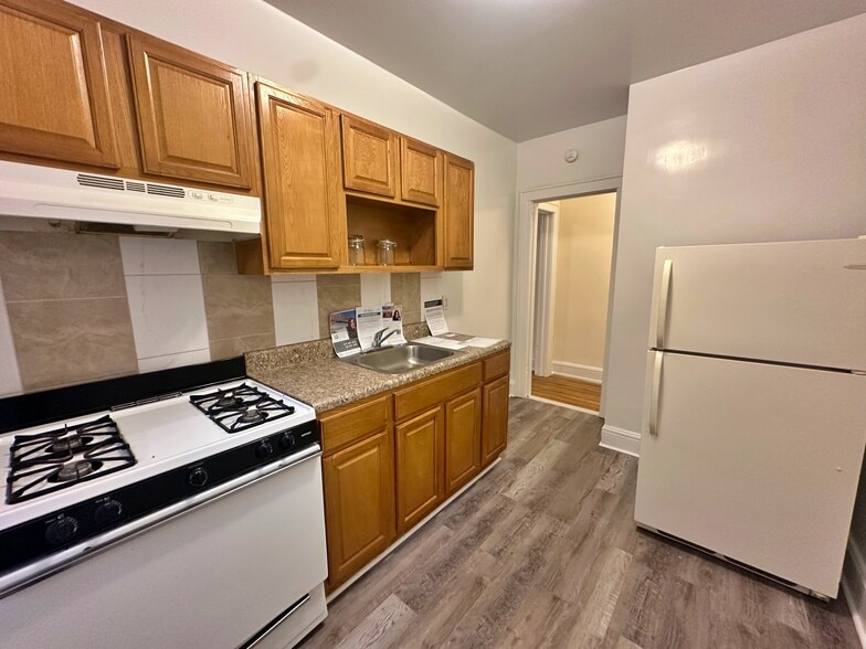 More Photos Of 3014 29th St, Long Island City Apartments For Sale