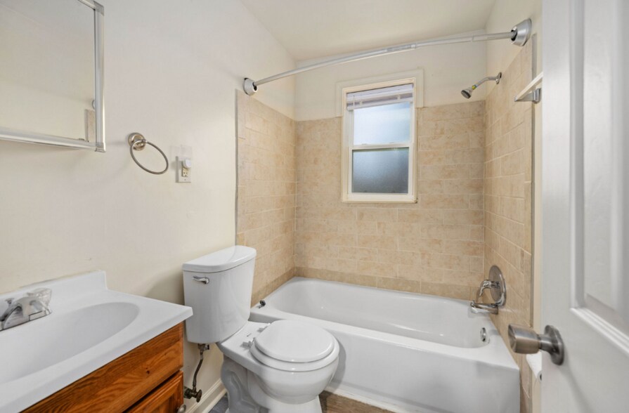 More Photos Of 313-319 2nd Ave, Quantico Apartments For Sale