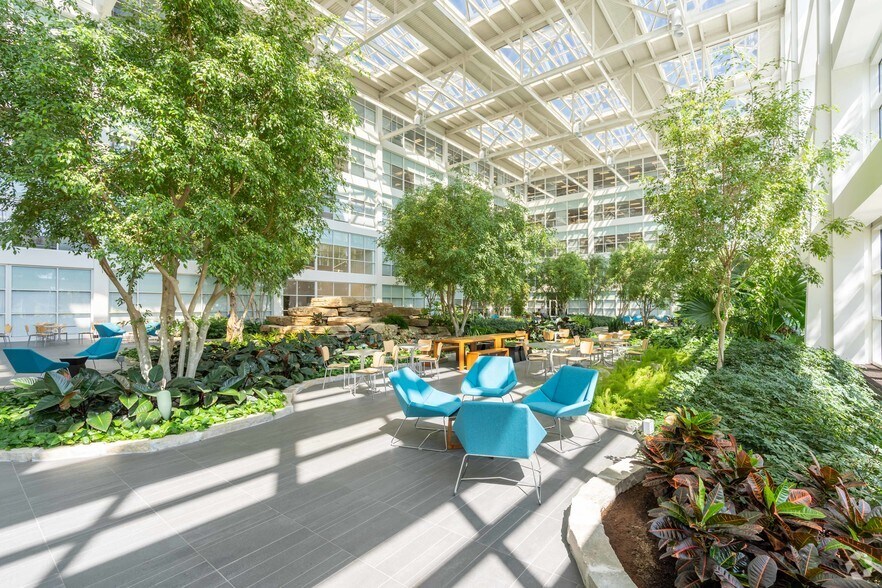 Primary Photo Of 1 Parkway Blvd N, Deerfield Office For Lease