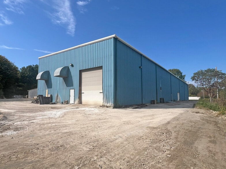 More Photos Of 711 Beaver Rd, Girard Warehouse For Sale