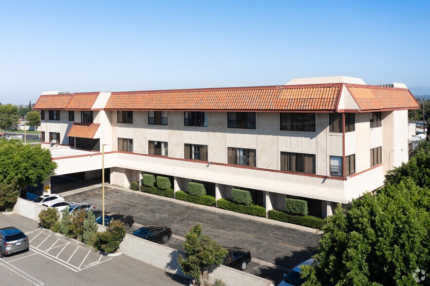 More Photos Of 1126 N Brookhurst St, Anaheim Office For Sale