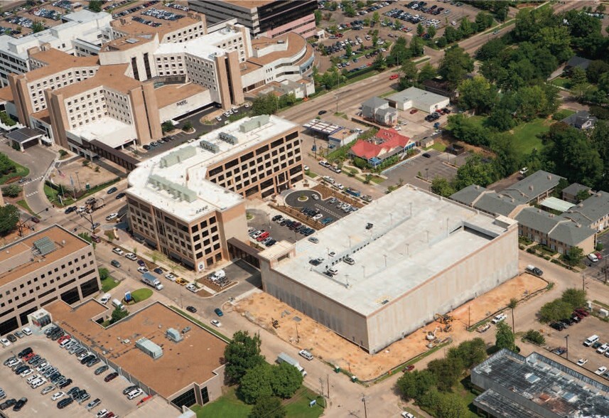 More Photos Of 1200 N State St, Jackson Medical For Lease