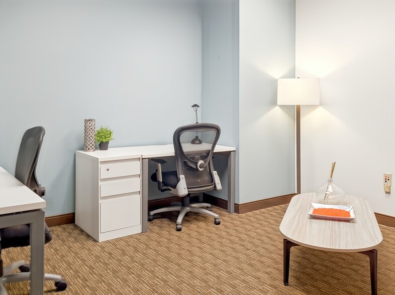 More Photos Of 11555 Heron Bay Blvd, Coral Springs Coworking Space