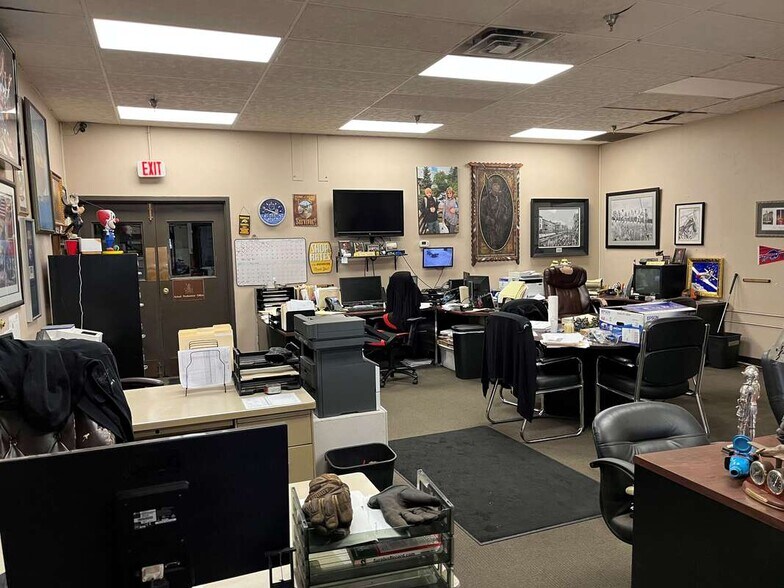 More Photos Of 343 Elk St, Buffalo Warehouse For Lease