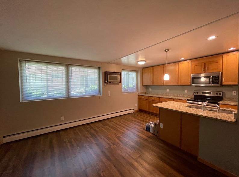 More Photos Of 2637 Pleasant Ave S, Minneapolis Apartments For Sale