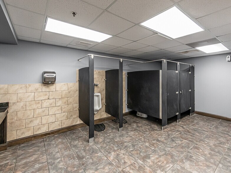 More Photos Of 3362 Acworth Summit Blvd, Acworth Health Club For Sale