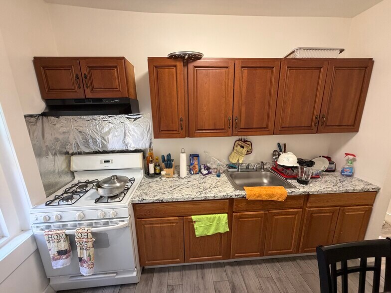 More Photos Of 3552 94th St, Flushing Apartments For Sale