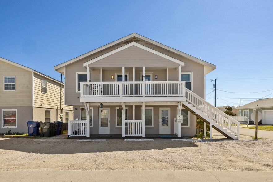 More Photos Of 119 W Bogue Blvd, Atlantic Beach Apartments For Sale