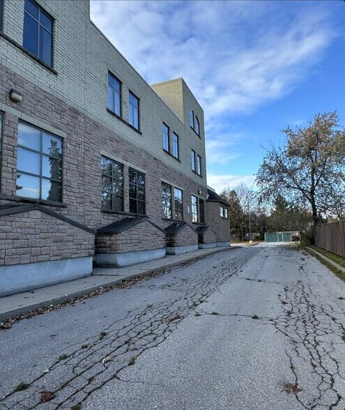 More Photos Of 316 E King St, Cobourg Office For Lease