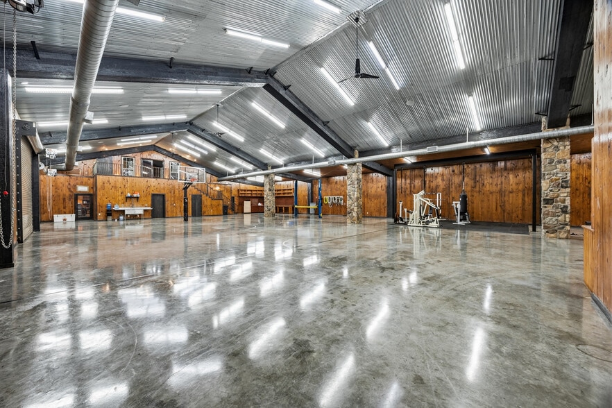 More Photos Of 1276 County Road 3318, Greenville Lodge Meeting Hall For Sale