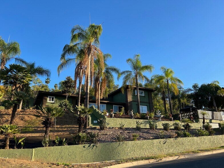 More Photos Of 470 E Crescent Ave, Redlands Specialty For Sale