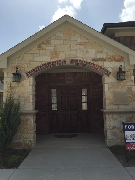 More Photos Of 8951 Collin McKinney Pky, McKinney Medical For Sale