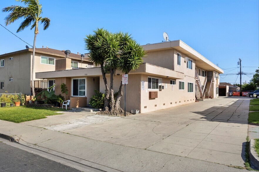 Primary Photo Of 3516 Beechwood Ave, Lynwood Multifamily For Sale