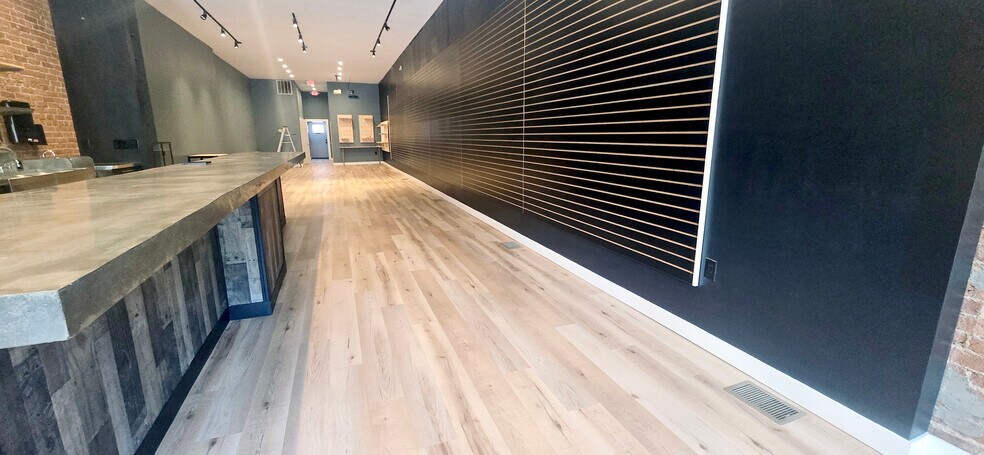 More Photos Of 22 S Main St, Miamisburg Storefront Retail Residential For Lease