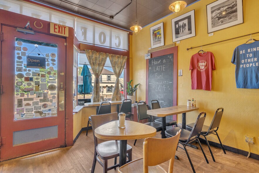 More Photos Of 84 Highway 105, Palmer Lake Storefront Retail Residential For Sale