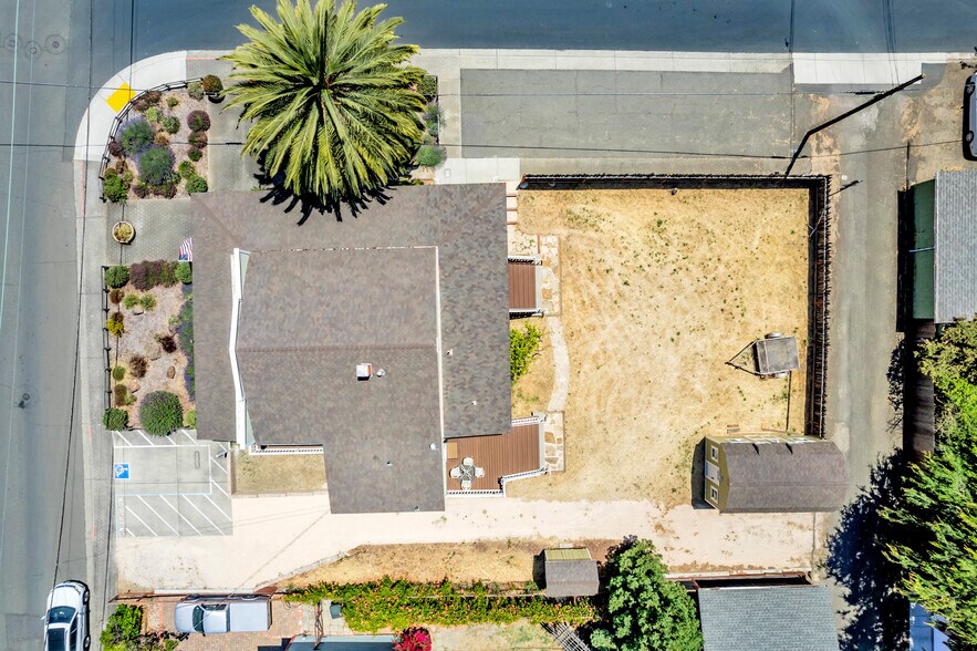 More Photos Of 602 W K St, Benicia Freestanding For Sale