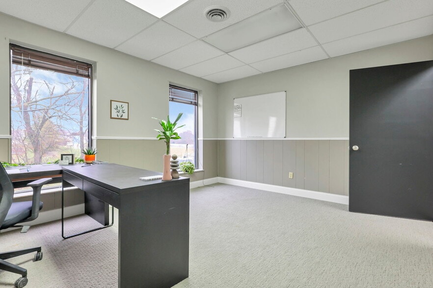 More Photos Of 2844 E River Rd, Dayton Office For Sale