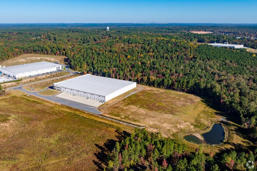 More Photos Of 6000 Enterprise Park Dr, Sanford Distribution For Sale
