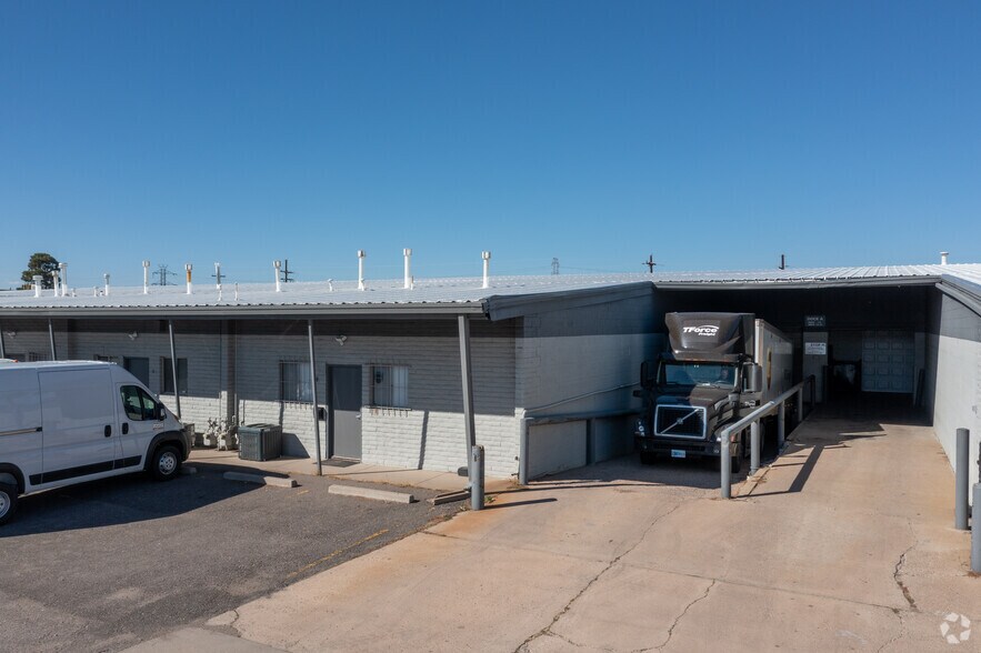 More Photos Of 2045 S Valentia St, Denver Manufacturing For Lease