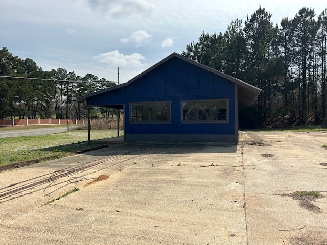 More Photos Of Texas State Hwy 155, Frankston Showroom For Sale
