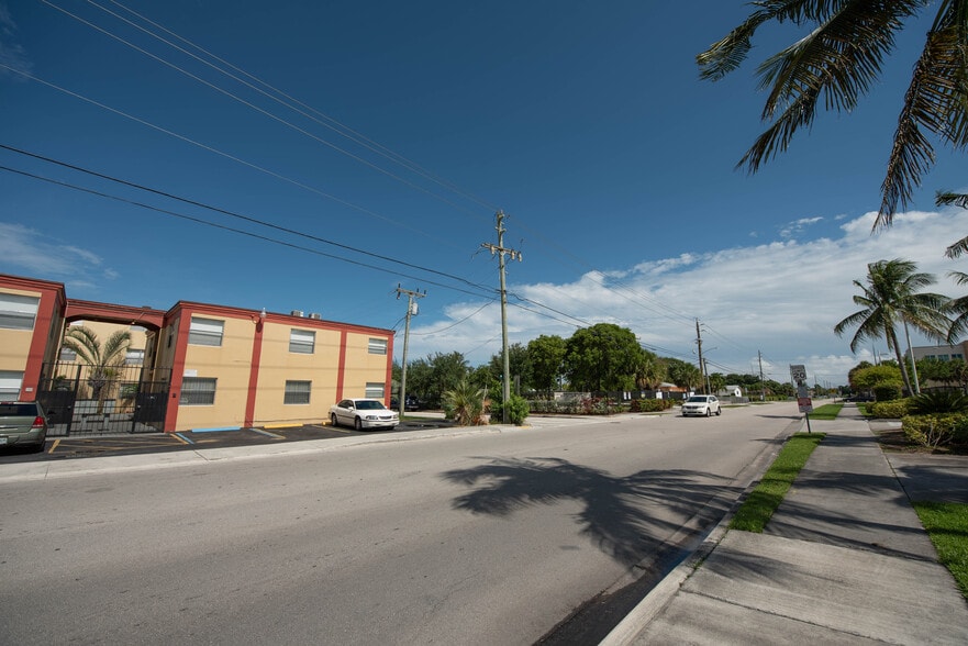 More Photos Of 2130 Avenue S, Riviera Beach Apartments For Sale
