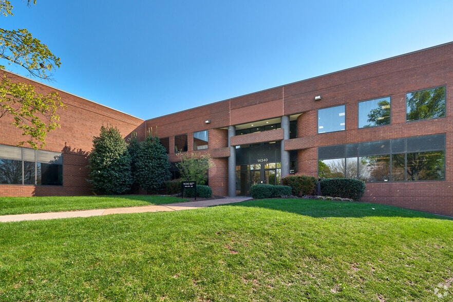 More Photos Of 14340-14370 Sullyfield Cir, Chantilly Flex For Lease