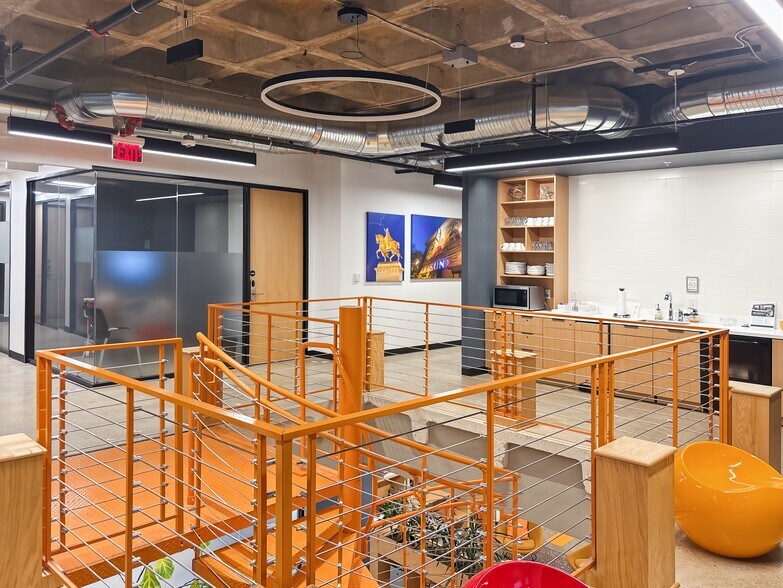 More Photos Of 4625 Lindell Blvd, Saint Louis Coworking Space