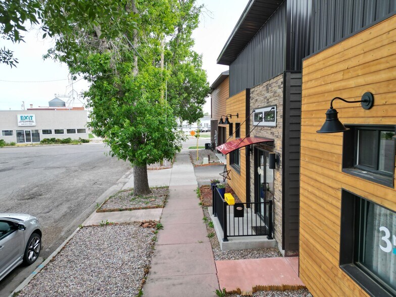 More Photos Of 112 3rd Ave, Laurel Storefront Retail Office For Sale