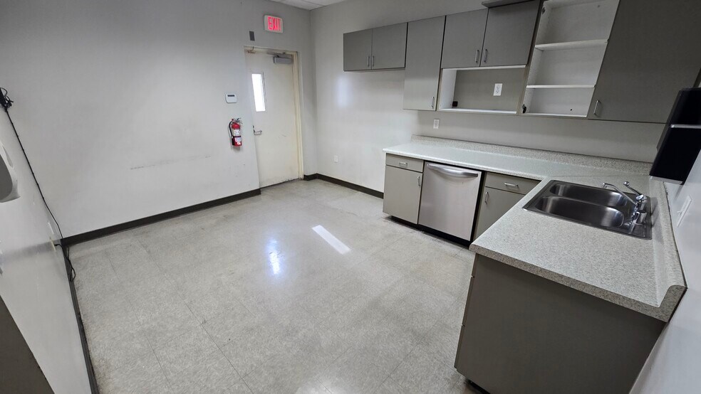 More Photos Of 2491 W Walnut Ave, Rialto Industrial For Sale