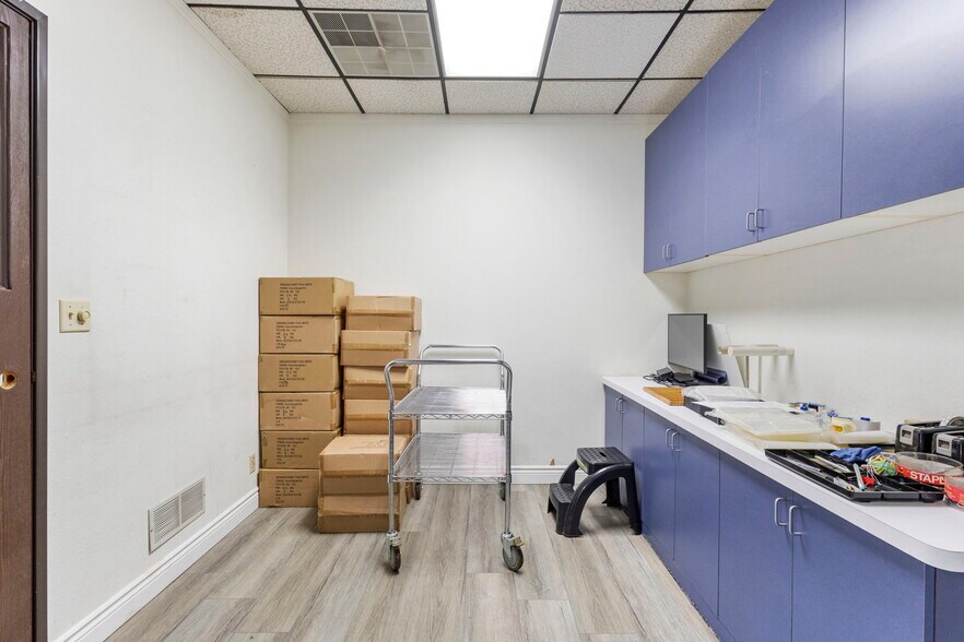 More Photos Of 706 N Diamond Bar Blvd, Diamond Bar Office For Sale