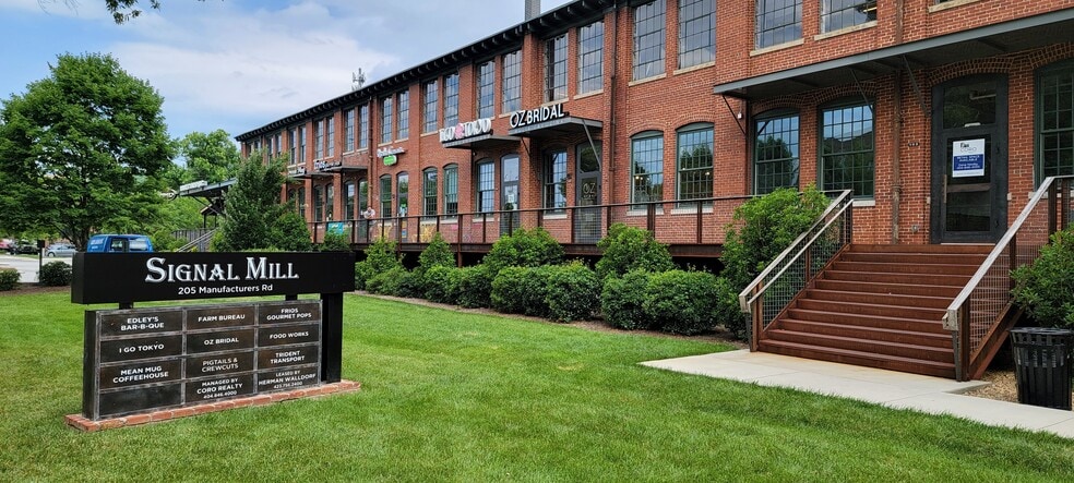 More Photos Of 205 Manufacturers Rd, Chattanooga General Retail For Lease