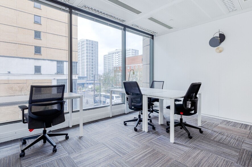 More Photos Of 2 Lansdowne Rd, Croydon Coworking Space