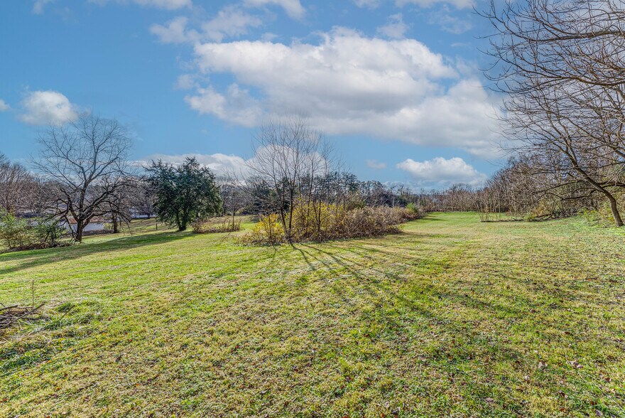 More Photos Of 1445 Ebenezer Rd, Knoxville Land For Sale