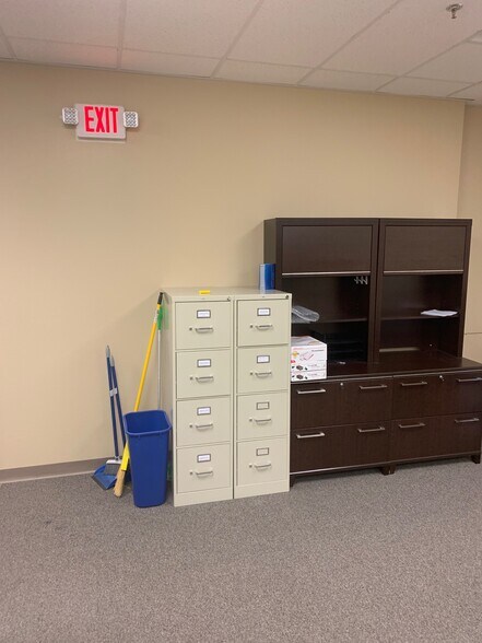 More Photos Of 2480 N Decatur Blvd, Las Vegas Light Manufacturing For Lease