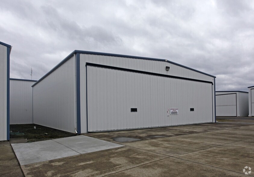 More Photos Of 23055 Airport Rd NE, Aurora Airplane Hangar For Sale