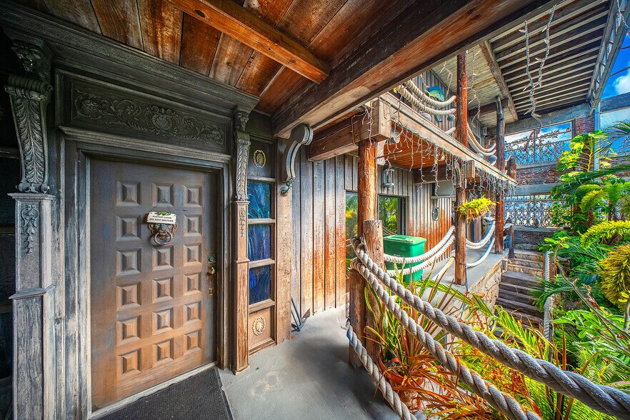 More Photos Of 314 Simonton St, Key West Flex For Sale