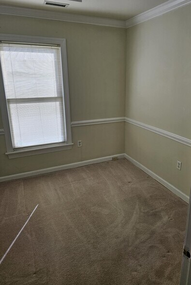 More Photos Of 3051-3057 S Church St, Burlington Office For Sale