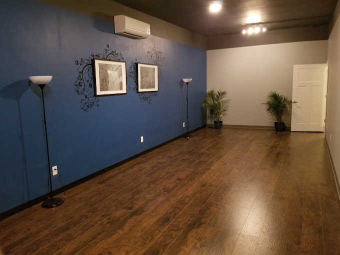 More Photos Of 535 E Whittier St, Columbus Medical For Lease