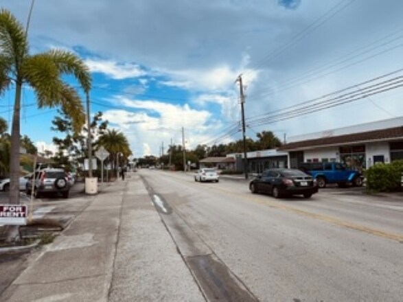 More Photos Of 2403 N Dixie Hwy, Wilton Manors Storefront Retail Office For Lease