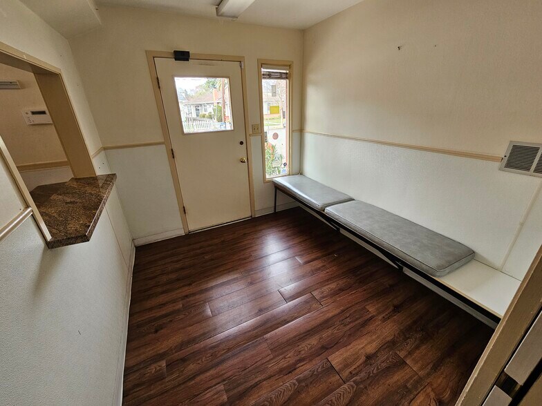 More Photos Of 101 W Hendy Ave, Sunnyvale Medical For Lease