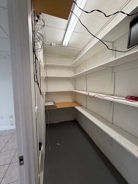 More Photos Of 16115-16155 SW 117th Ave, Miami Light Distribution For Sale
