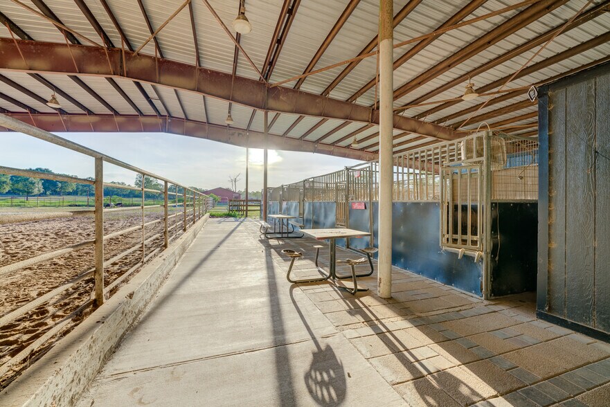 More Photos Of 19323 Belleau Wood Dr, Humble Flex For Sale