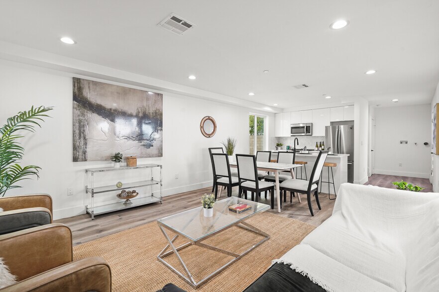 More Photos Of 2611 4th St, Los Angeles Apartments For Sale