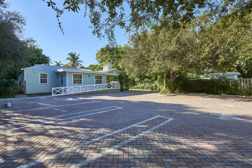 More Photos Of 131 N Swinton Ave, Delray Beach Office For Lease