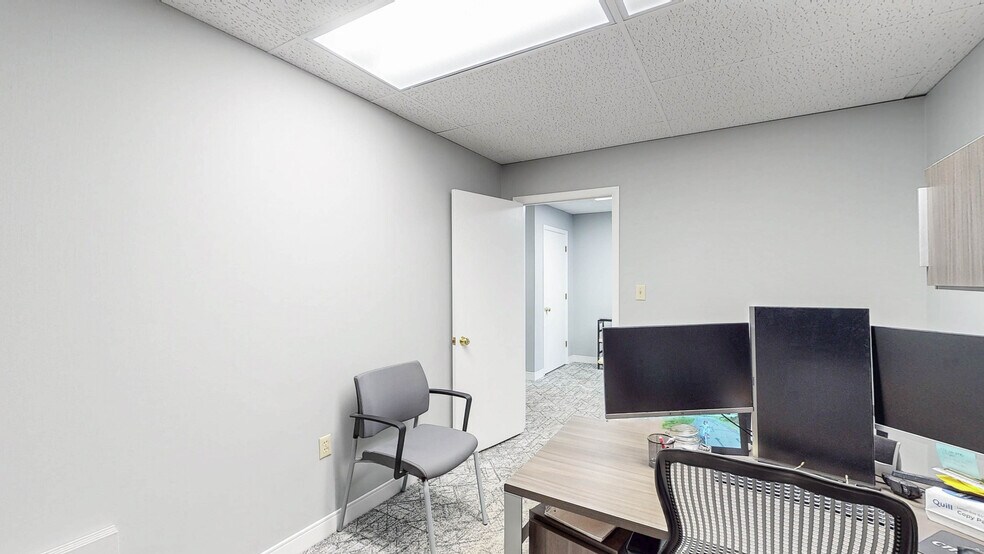 More Photos Of 30-46 Munroe Falls Ave, Munroe Falls Storefront Retail Office For Sale