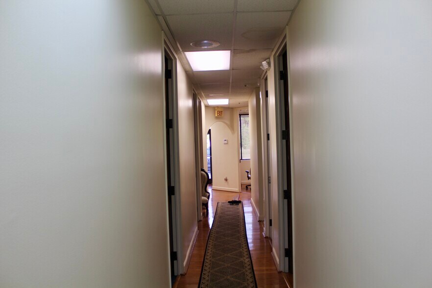 More Photos Of 931 S Semoran Blvd, Winter Park Loft Creative Space For Lease