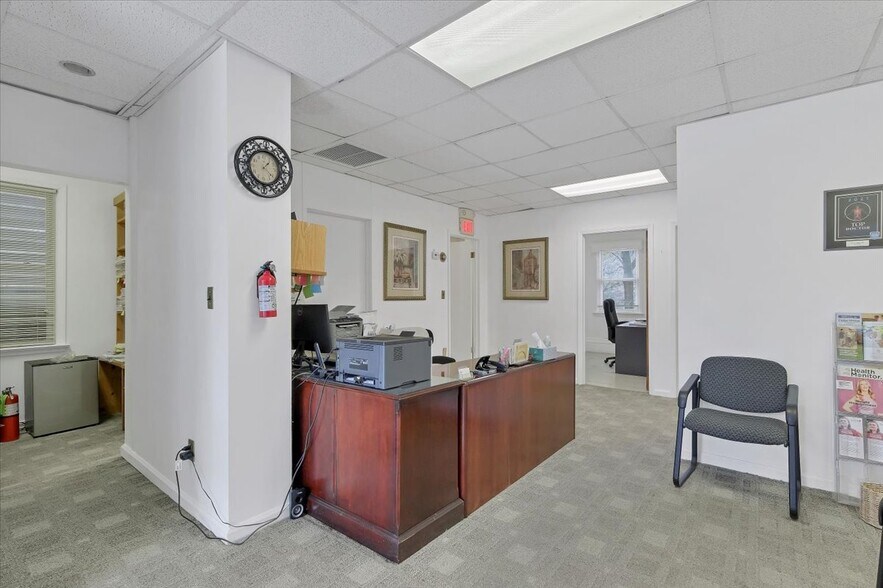 More Photos Of 100 S Highland Ave, Ossining Office For Sale