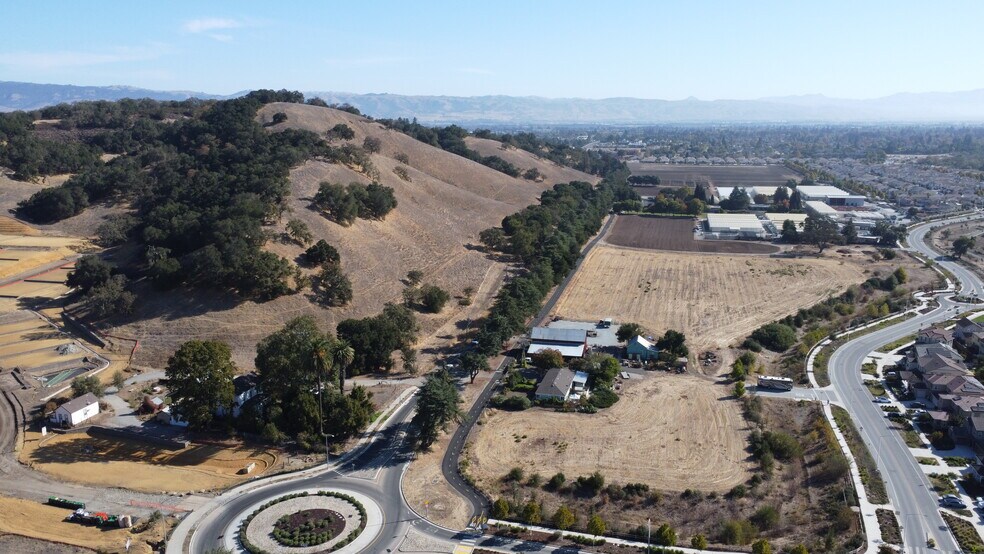 More Photos Of 2480 Hecker Pass Hwy, Gilroy Land For Sale