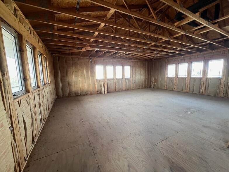 More Photos Of 42 Remick Blvd, Springboro Office For Sale