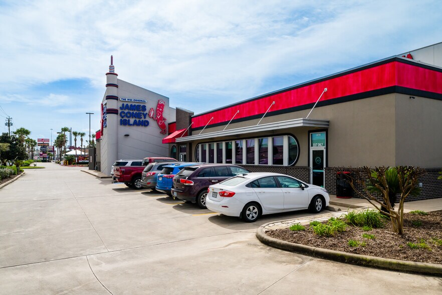 More Photos Of 20730-20814 Gulf Fwy, Webster Unknown For Lease